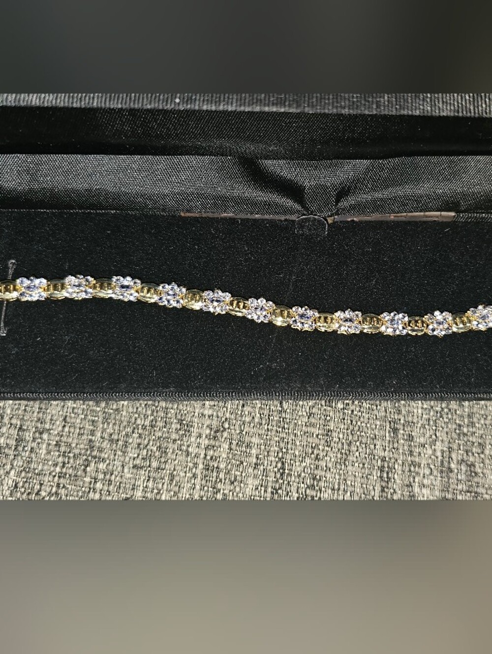 Vintage 14K Yellow Gold Lavender Tanzanite Flower Link Bracelet Thailand 11.5g